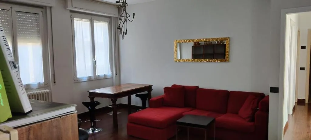 Sempione Red Apartment Milan