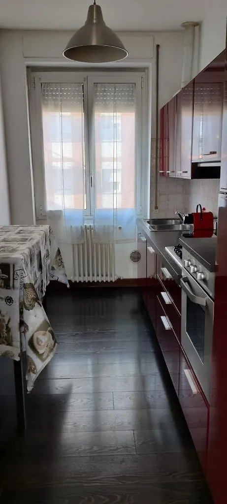 Sempione Red Apartment Milan